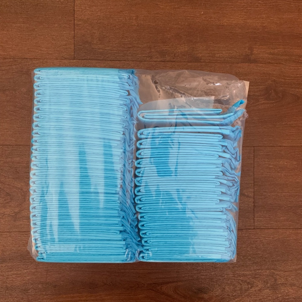 Open Bag Sophresh Essentials Absorbent Potty Pads Hold 2 Cups 22”X22” 39 Ct NWT
